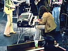 Почему одни музыканты считаются культовыми, а другие — нет