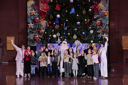 В Музее Победы подготовили 6 тонн декораций к «Елке Победы»