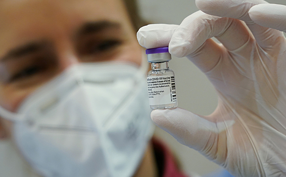 Франция и Польша пригрозили Pfizer штрафами за срыв вакцинации