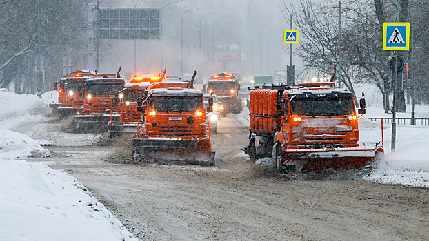 Автомобилистов в Москве просят помочь коммунальным службам