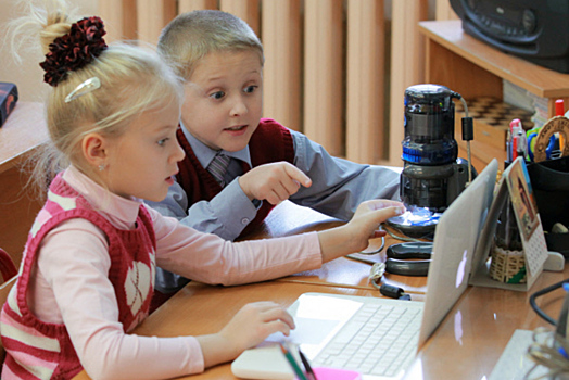 На ПМЭФ объявлено о создании «белого» интернета для школьников