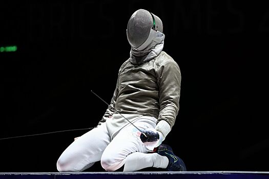 Мужская сборная России по фехтованию на саблях выиграла золото Игр БРИКС