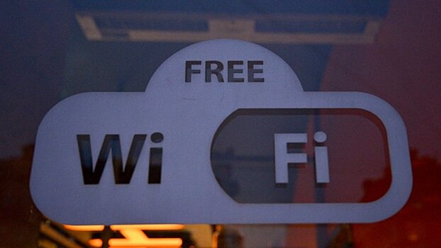 На самой длинной ветке метро в Петербурге запустили бесплатный Wi-Fi