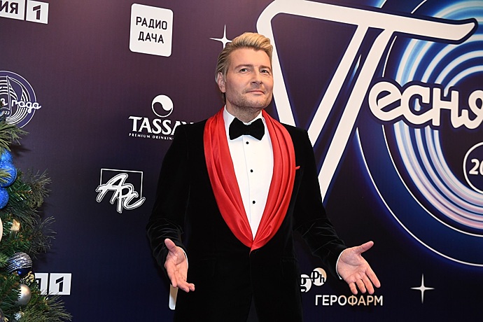 Николай Басков появился на публике с обручальным кольцом