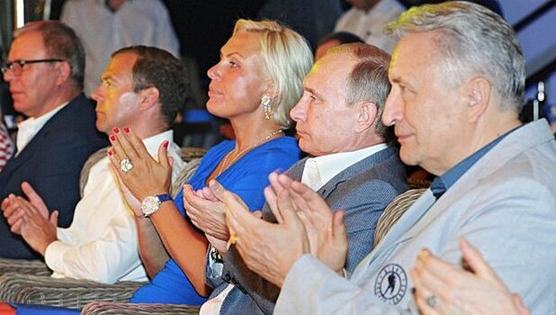 Владимир Путин поздравил победителей турнира по самбо в Сочи