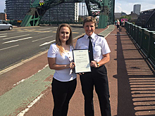 Записки на мосту самоубийц спасли шесть жизней