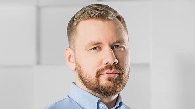 «Попытка найти крайнего»: Серуканов объяснил нападки команды Навального на «Яблоко»