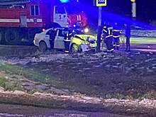 Легковушка протаранила столб в кузбасском городе