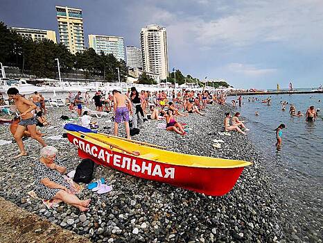 Россиянам сообщили о закрытии пляжей Сочи для купания