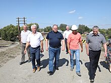 Олег Мельниченко проверил ход реконструкции моста через реку Ломовку