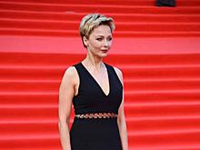 Повереннова с мужем-миллионером устроила безудержные танцы на вечеринке в честь своей свадьбы