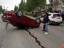 В Прикамье водитель не уступил дорогу и перевернулся за рулём иномарки