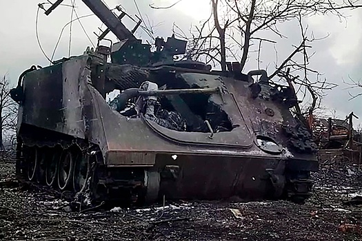 Американский БТР M113 подорвался на трофейной мине, установленной бойцами ВС РФ