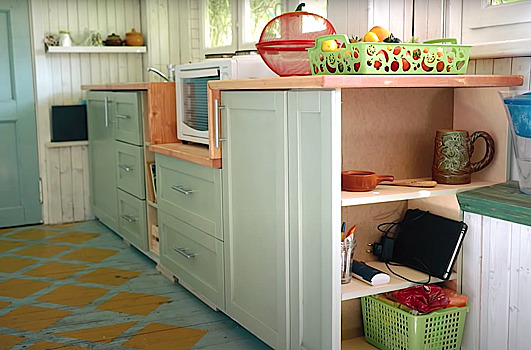 Самодельная кухня из фанеры — меньше чем за 10000 рублей