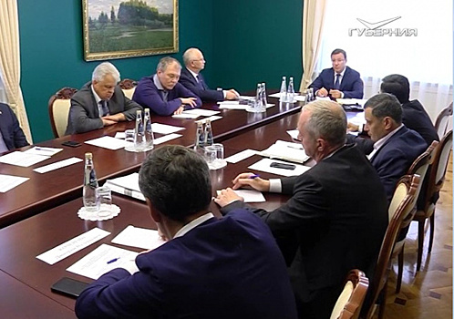 Дмитрий Азаров провел встречу с депутатами Госдумы и членами Совета Федерации