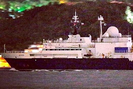 Загадочное российское судно-шпион заметили у США