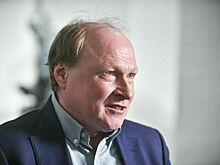 Вучич наградил советника Президента России Толстого орденом