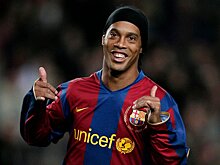 Роналдиньо – лучший игрок Ла Лиги 2000-х по версии FourFourTwo. Месси – 2-й, Хави, Рауль, Зидан – в топ-5, Роналдо – 10-й