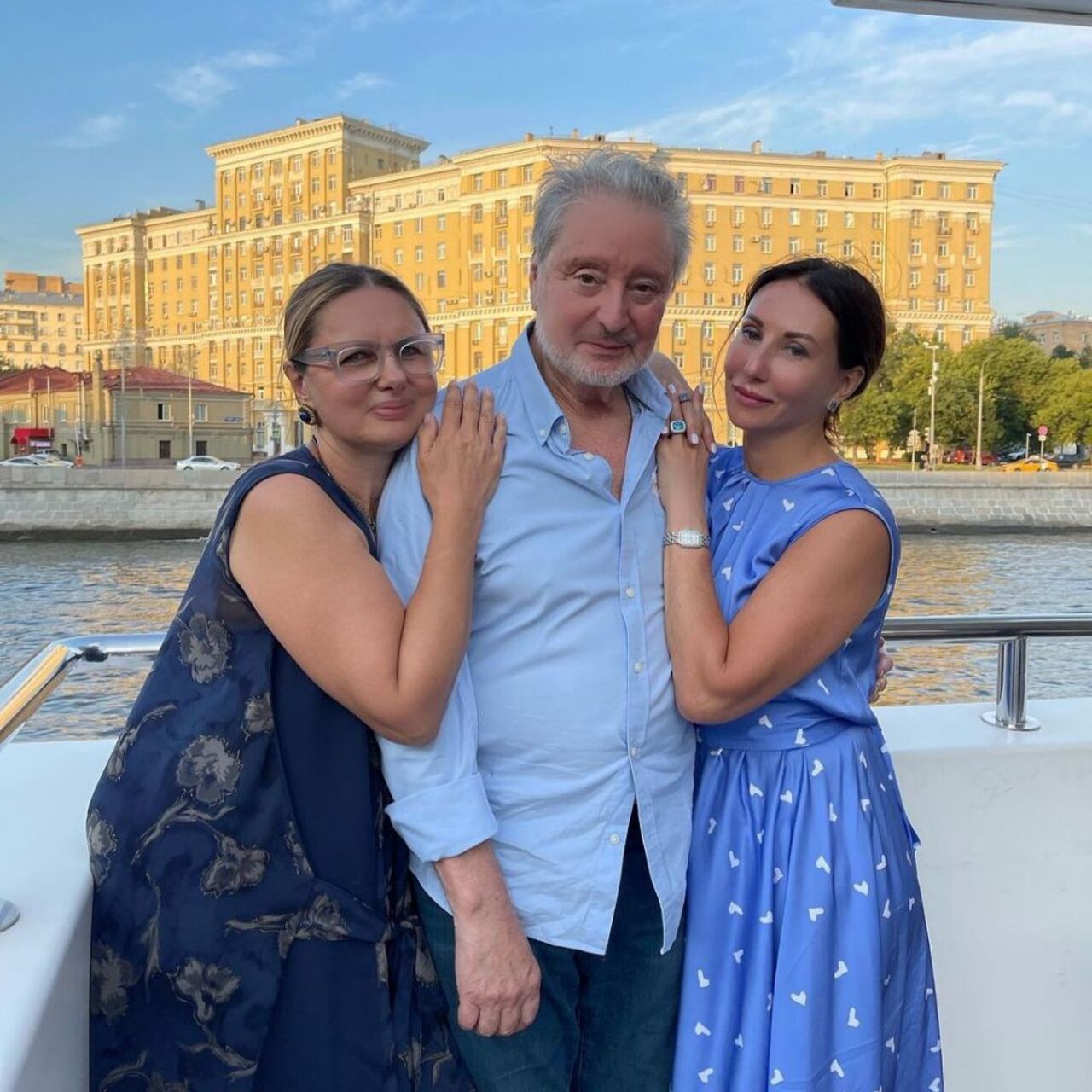 Алика Смехова жалаңаш