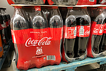 Coca-Cola будет продавать напитки в бумажной бутылке