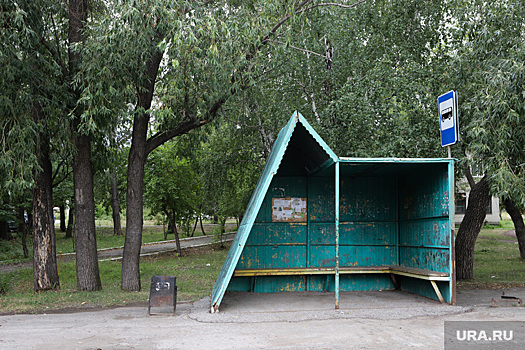 Писатель Минаев высмеял кражу остановок в Кургане. «Красть больше нечего»