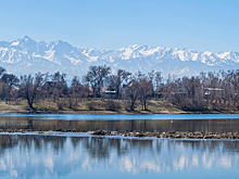 Почему в озере в Казахстане запретили купаться