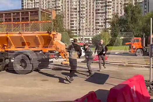 СК: в Москве завели дело после нападения на правоохранителей с ножом