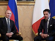 Путин обсудил с премьером Италии ситуацию в Ливии