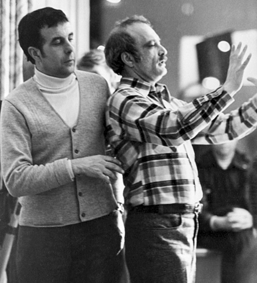 Кинорежиссер Георгий Данелия (справа) на съемочной площадке, 1980 год
