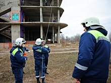 В Волгограде спасатели отработали действия при условной атаке БПЛА