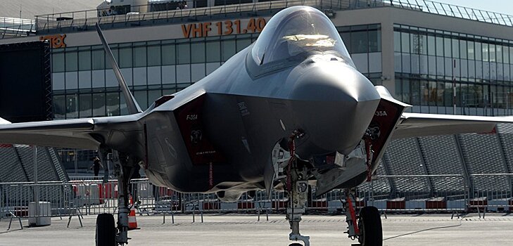Великобритания разместит на Кипре истребители F-35 Lightning