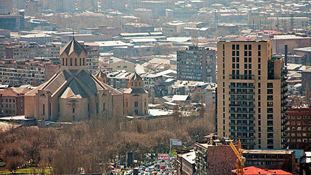 В Армении отменили новогодние праздничные мероприятия