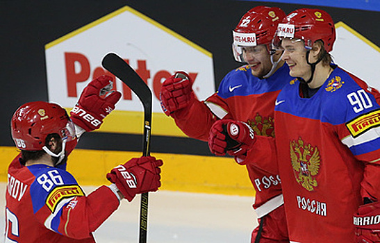 Блины, борщ и "сухой закон": как сборная России по хоккею питается на чемпионате мира