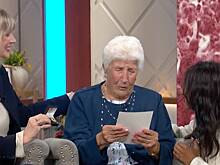 94-летняя гостья телешоу расплакалась после неожиданного подарка