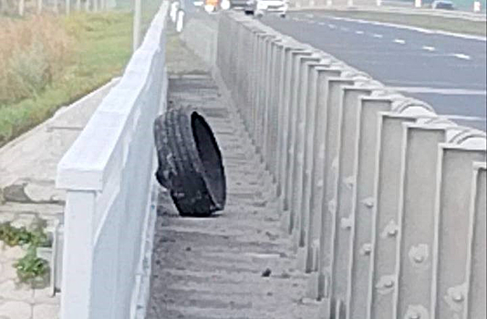 Шина слетела с колеса во время рейса междугороднего автобуса в Кузбассе