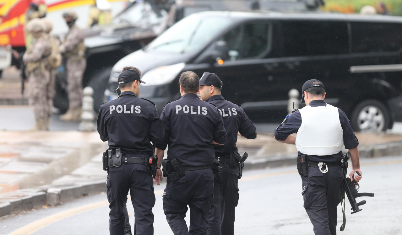 МВД Турции заявило о задержании 8 террористов, готовивших взрывы