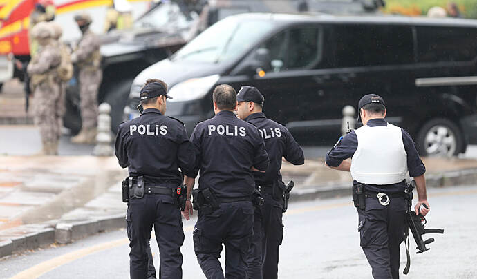МВД Турции заявило о задержании 8 террористов, готовивших взрывы