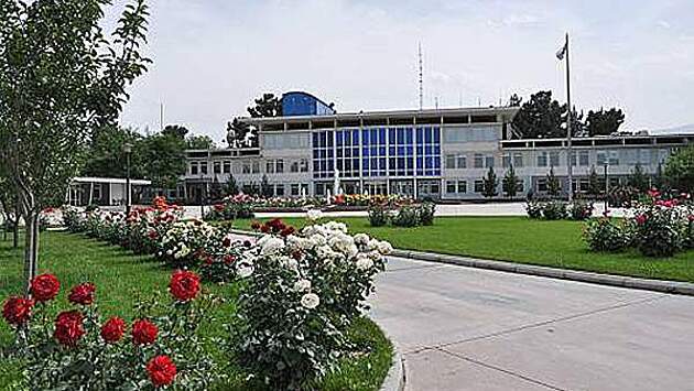 Россия эвакуирует часть сотрудников посольства из Кабула