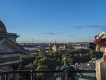 Теплая одежда и холодная сдержанность. Как узнать настоящего петербуржца?