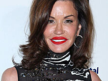 Без слез не взглянешь: можно ли помочь звездным жертвам пластической хирургии?