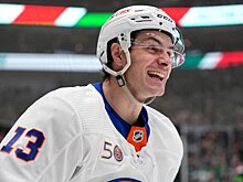 Барзэл прервал 18-матчевую серию без голов, сделав дубль в игре с «Далласом». У него 2+19 в сезоне