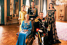 Датскую королевскую семью заподозрили во вражде из-за нового портрета монархов