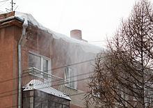 В Оренбурге выявили нарушения в уборке дворов и очистке крыш