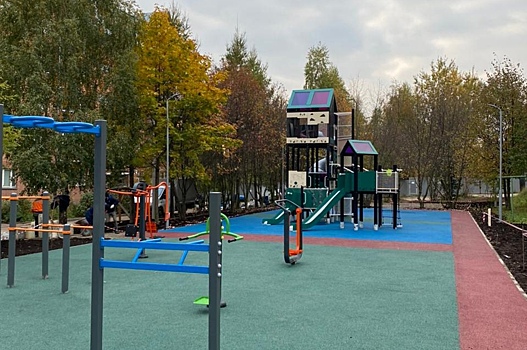 Благоустройство детской площадки завершается в Рязановском