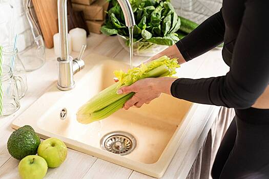 Тревел-блогеры рассказали, что удивляет американок в домашних привычках россиян