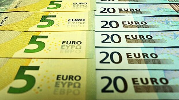 ЦБ повысил курс евро