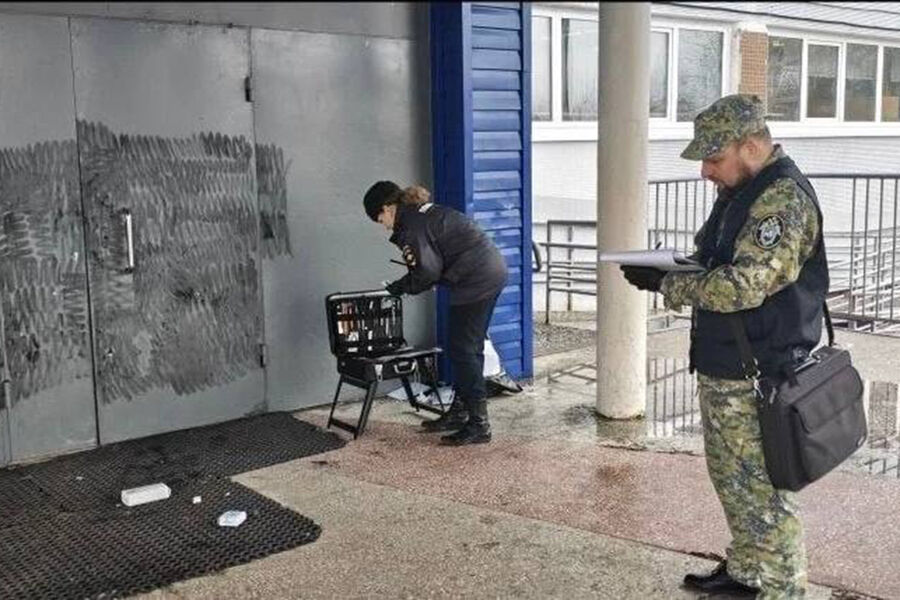 Соседи рассказали о семье подростка, напавшего на учительницу в Пермском крае