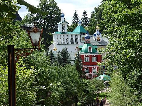 Дорога к храму: Псковско-Печерский монастырь