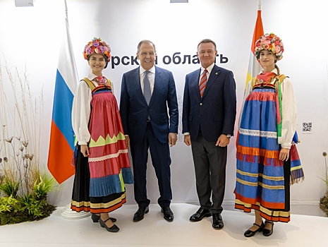 Курская область представила в МИДе этнографические костюмы