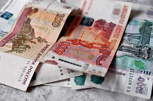 Кассирша украла у российского банка 26 млн рублей. Настоящие купюры она заменяла фальшивыми